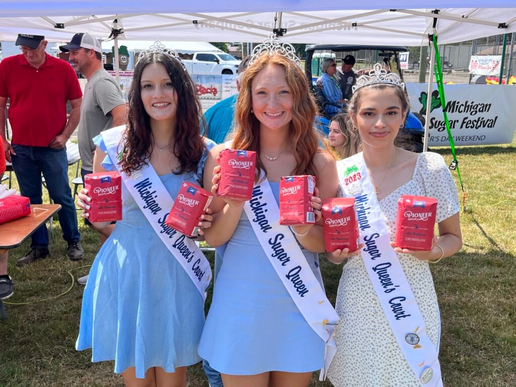 Michigan Sugar Queen and her court.