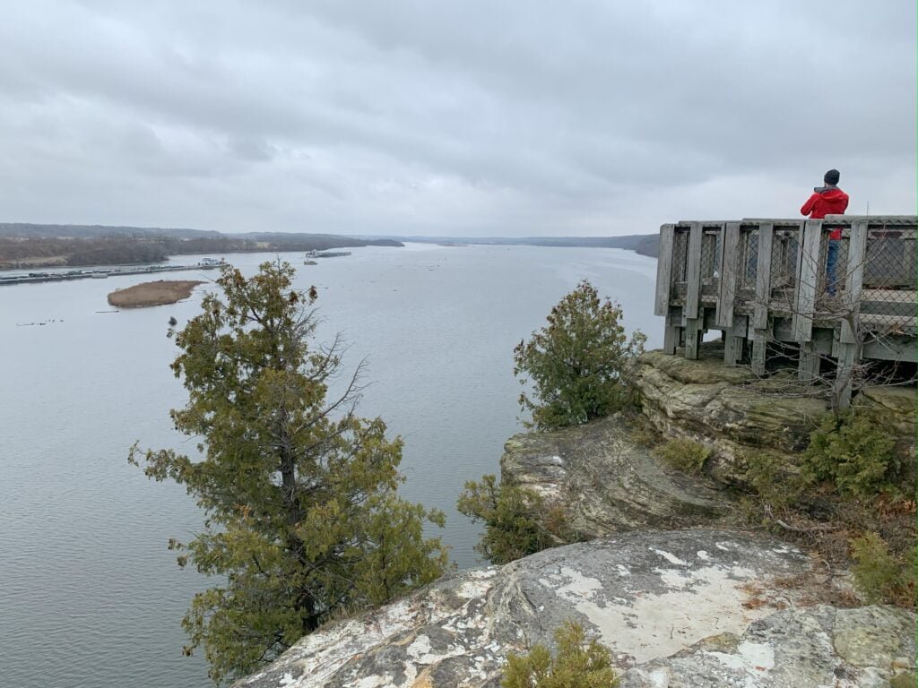 Luxury Cabins Near Starved Rock State Park - Better By The Lake