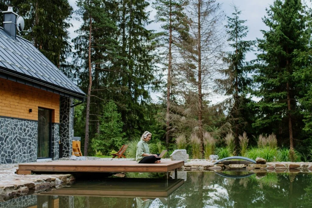 Lake front cottage