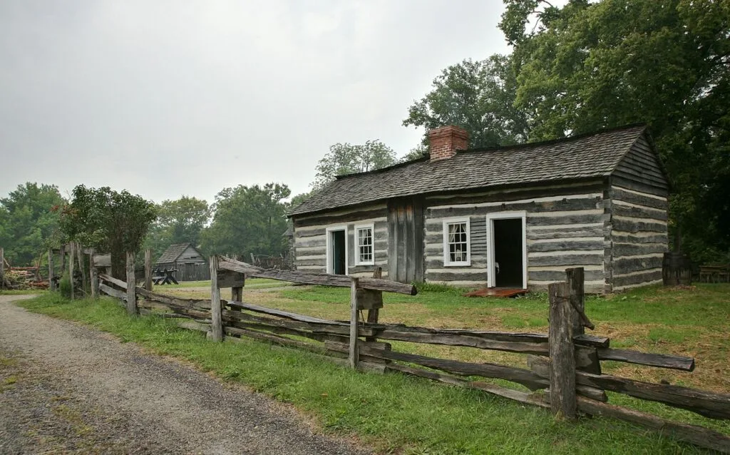 Lincoln log cabin state historic site