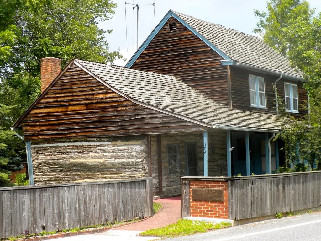 Nothnagle log house cabin - famous log cabins