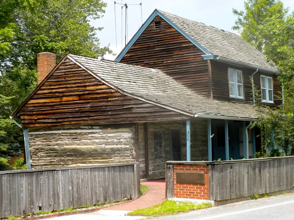 Nothnagle log house cabin - famous log cabins